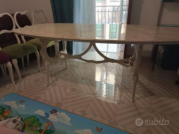 Set sedie e tavolo più divano