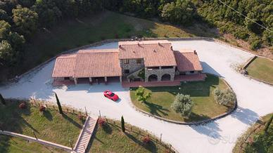 Casale toscano nella natura relax ed animali