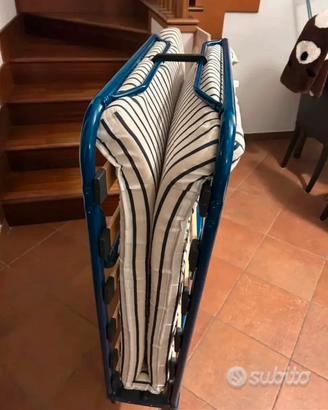 Lettino pieghevole con materasso
