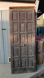 Portone in legno