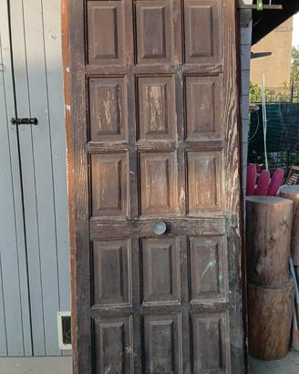 Portone in legno