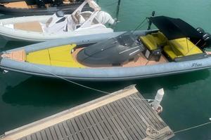 Panamera Py100 mercury gommone