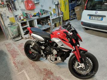MV Agusta rivale 800 Eas abs