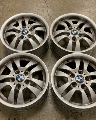 Cerchi BMW originali da 16 pollici