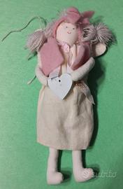 Bambola angelo in stoffa fatta a mano. Cm 40.