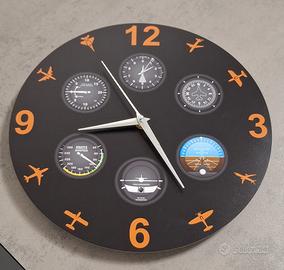 Piccolo orologio da parete 