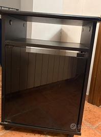 Mobile per televisore con anta in vetro