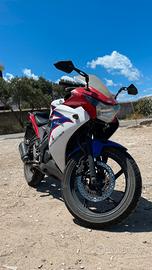 Honda Cbr125r