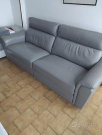 Divano ecopelle eletrrico 2 posti