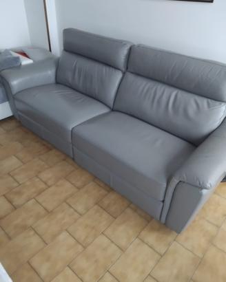 Divano ecopelle eletrrico 2 posti