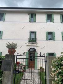 A Treviso vendiamo splendida casa familiare