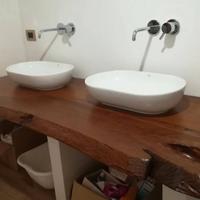 Piani bagno. in legno naturale 