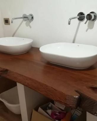 Piani bagno. in legno naturale 