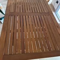 Tavolo con 6 sedie in legno