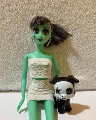 Monster high Frankie + Watzit