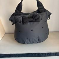 Borsa nera Camomilla con fiocco