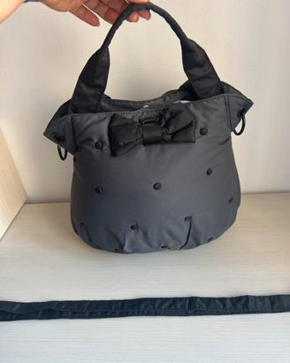 Borsa nera Camomilla con fiocco