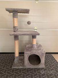 Albero tiragraffi per gatti