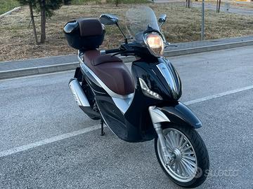 PIAGGIO BEVERLY 300 ie