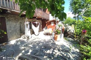 CASA SEMINDIPENDENTE A SAINT-NICOLAS