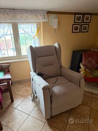 Poltrona con 2 motori elettrici