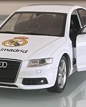 Modellino Audi A4 Saloon 2008 Real Madrid diecast