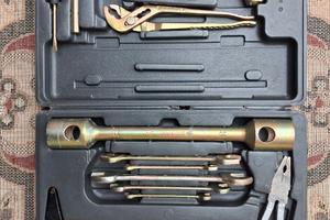 scatola attrezzi iveco 190 originale come nuova
