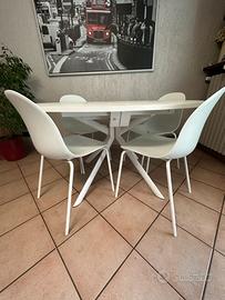 Tavolo ovale allungabile