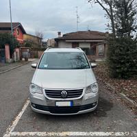 Volkswagen Touran Ecofuel 1.4 tsi 150cv