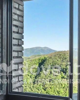 Appartamento di 94 m² con 4 locali a Campello sul 