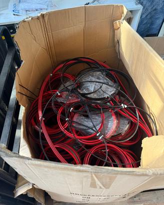 Materiale per ferramenta in blocco – grande stock