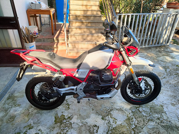 Moto Guzzi v85tt