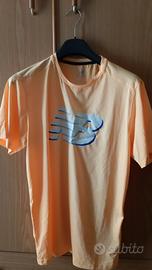 T-shirt per camminate e corse