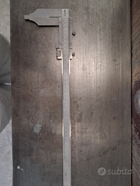 Calibro Mitutoyo 300mm