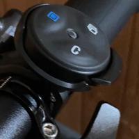 Sensore di velocita, cadenza e telecomando Garmin.