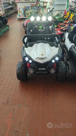 Macchinetta elettrica per bambini 4x4
