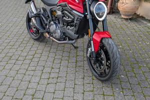 Ducati Monster 937 plus