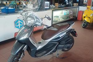 Piaggio Beverly 300 - 2018 grigio