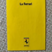 Brochure La Ferrari azienda e pista