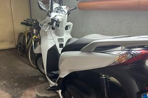  Honda sh 300i abs