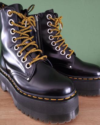 Anfibi Dr. Martens Jadon Max
