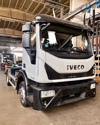 SCARRABILE NUOVO 120 TON CON IVECO 120 E 25 EURO 6