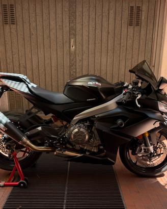 Aprilia RS660 scarico completo, pedane, piastra