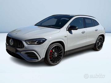 Mercedes-Benz GLA 35 AMG Premium Plus