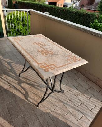 Tavolo da terrazzo/giardino