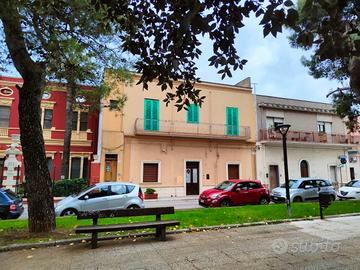 Appartamento piazza Professor Cosimo Rubino 18, La