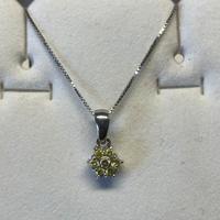 💎Ciondolo oro Bianco 18k Punto Luce a Fiore