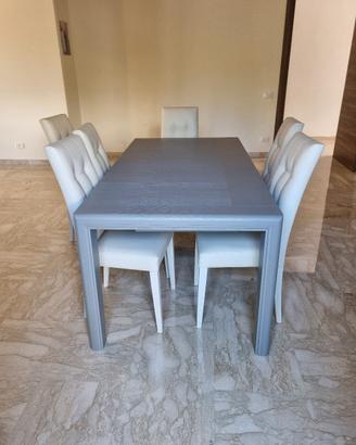 Solo il tavolo
