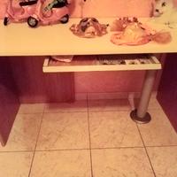 SCRIVANIA E LETTO CAMERETTA