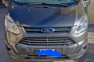 ford tourneo costom 9 posti
